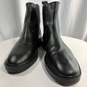 ZARA FAUX LEATHER CHELSEA PULL ON ANKLE BOOTS Sz 39 (EU) 8 (US)